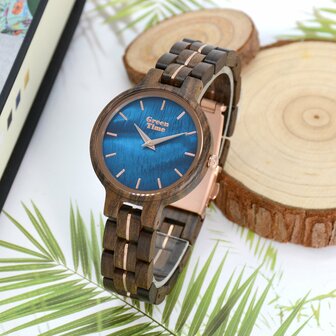 plat houten horloge