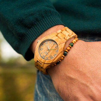 watch from wood