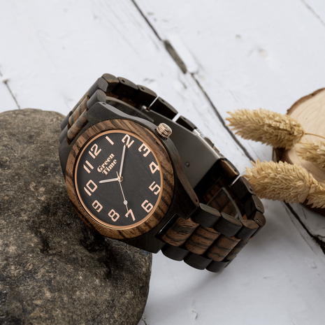 basis collectie houten horloges